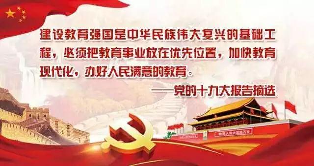 吃早餐的精致女孩